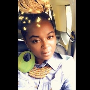 Meet your Posher, Theresa